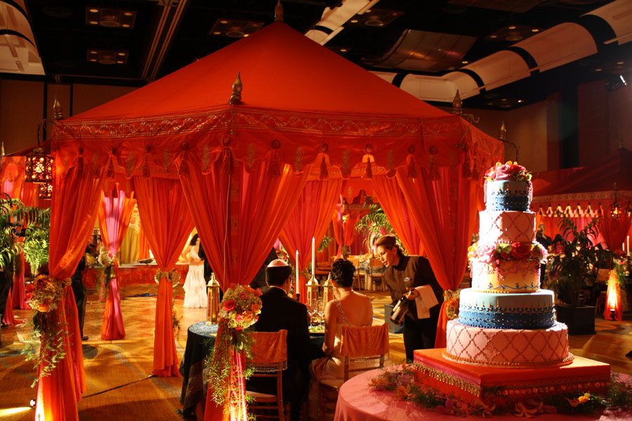 Raj-Tents-Sweet-Heart-Table-Moroccan-Wedding-Tent-David-Tutera-My-Fair-Wedding