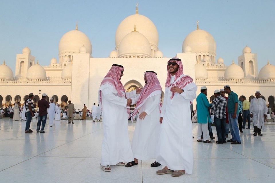Eid-Ul-Fitr-Prayers-and-Celebration-Abu-Dhabi-Dubai